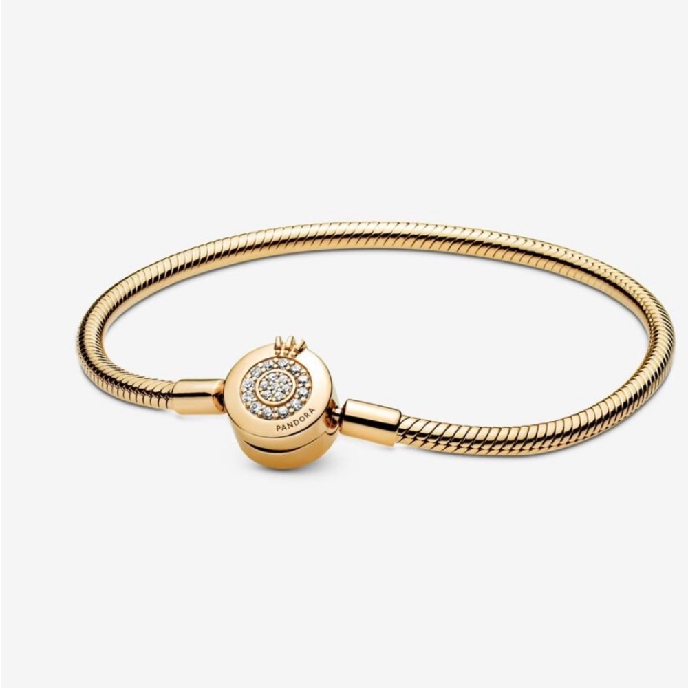 NWT Pandora Moments Sparkling Crown O Snake Chain Bracelet